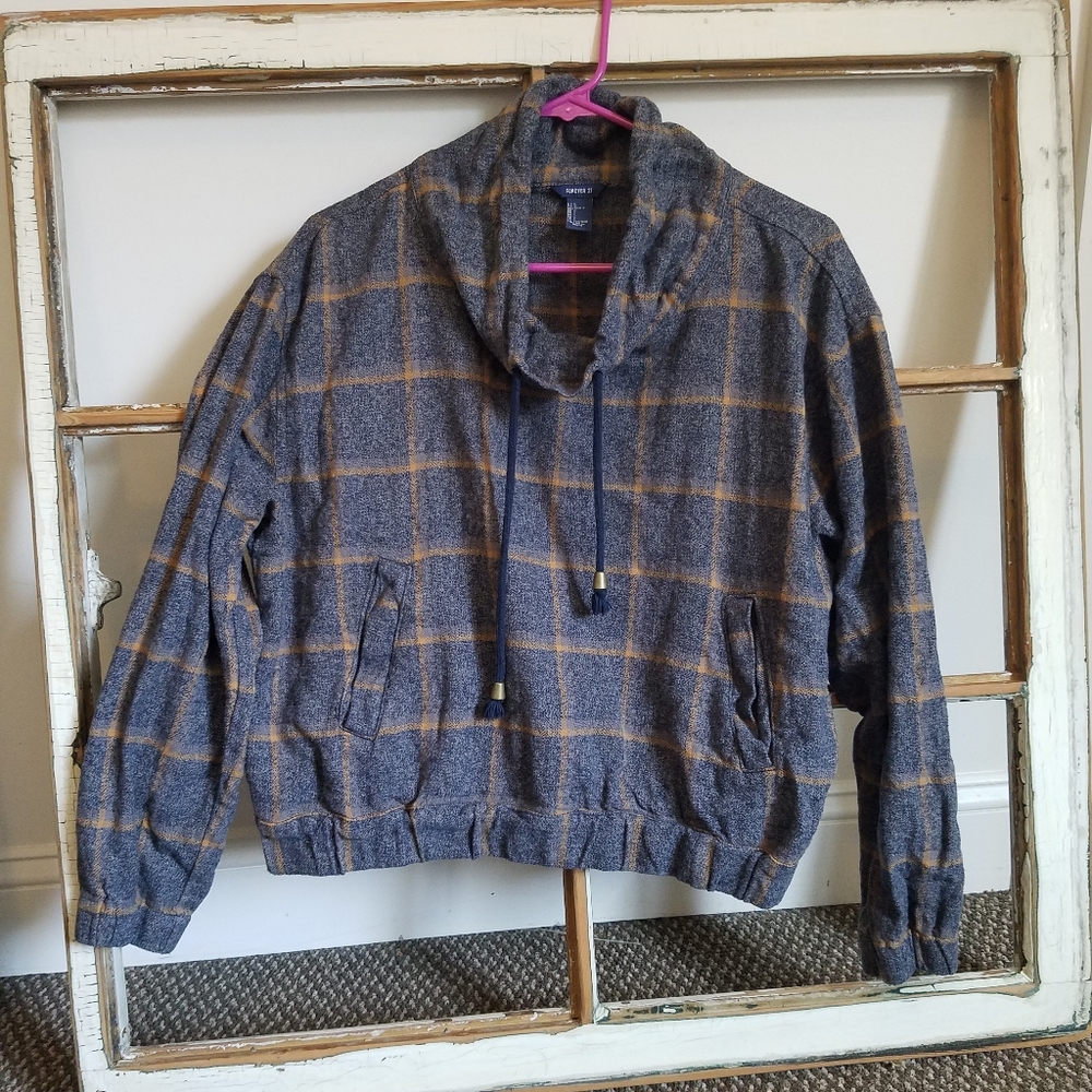 Plaid high neck pullover